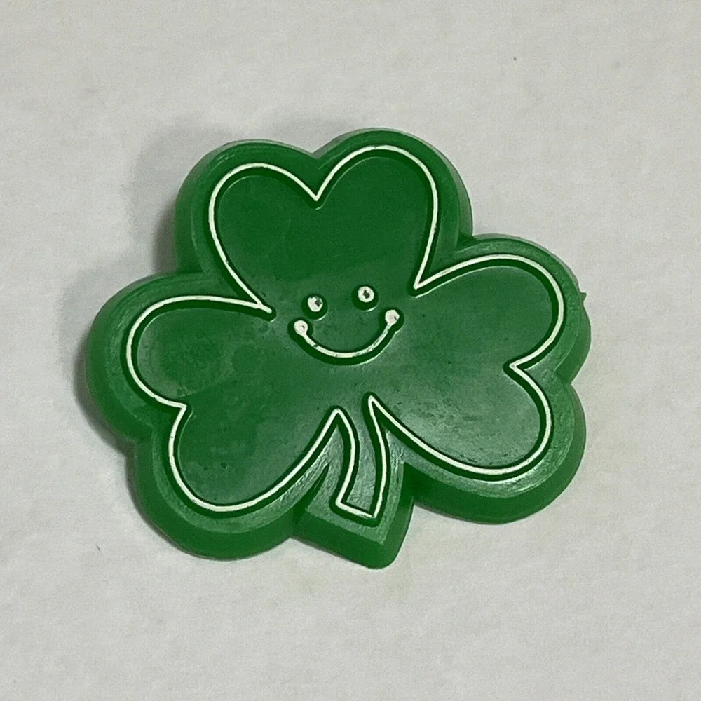 Hallmark Vintage St. Patrick's/St Patty's Collectible 3 Pins Clover Pot‎ Of Gold